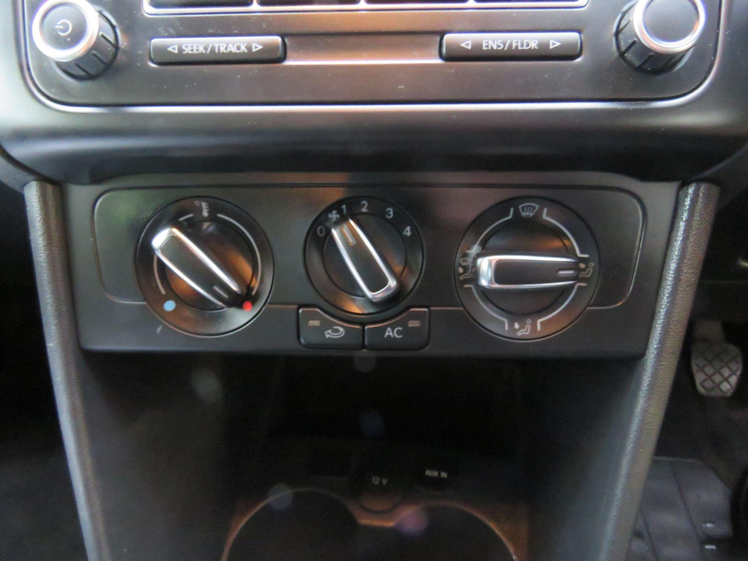 Used Volkswagen Polo 2012 for sale - 77242320: Photo 38