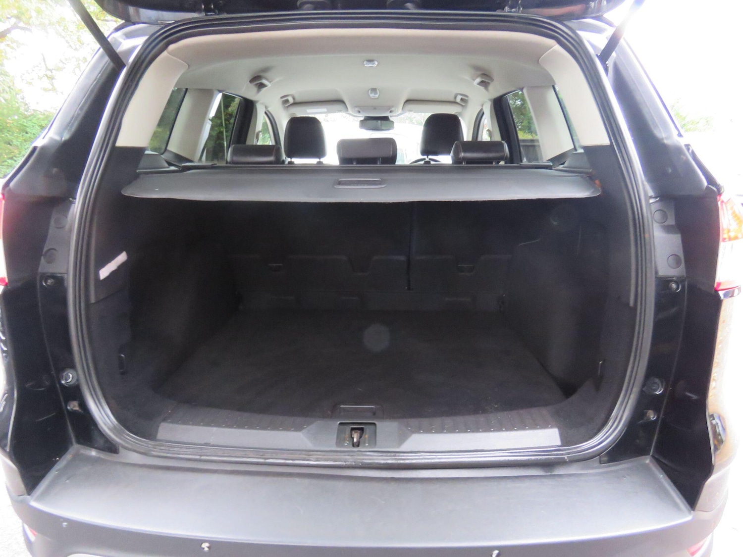 Used Ford Kuga 2016 for sale - 76991833: Photo 40