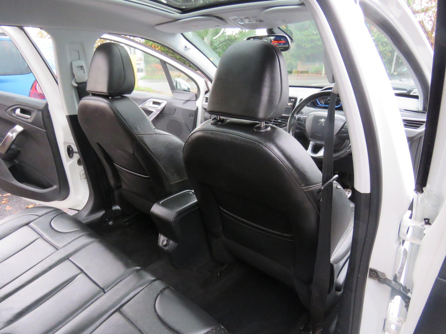 Used Peugeot 2008 2014 for sale - 76823549: Photo 43