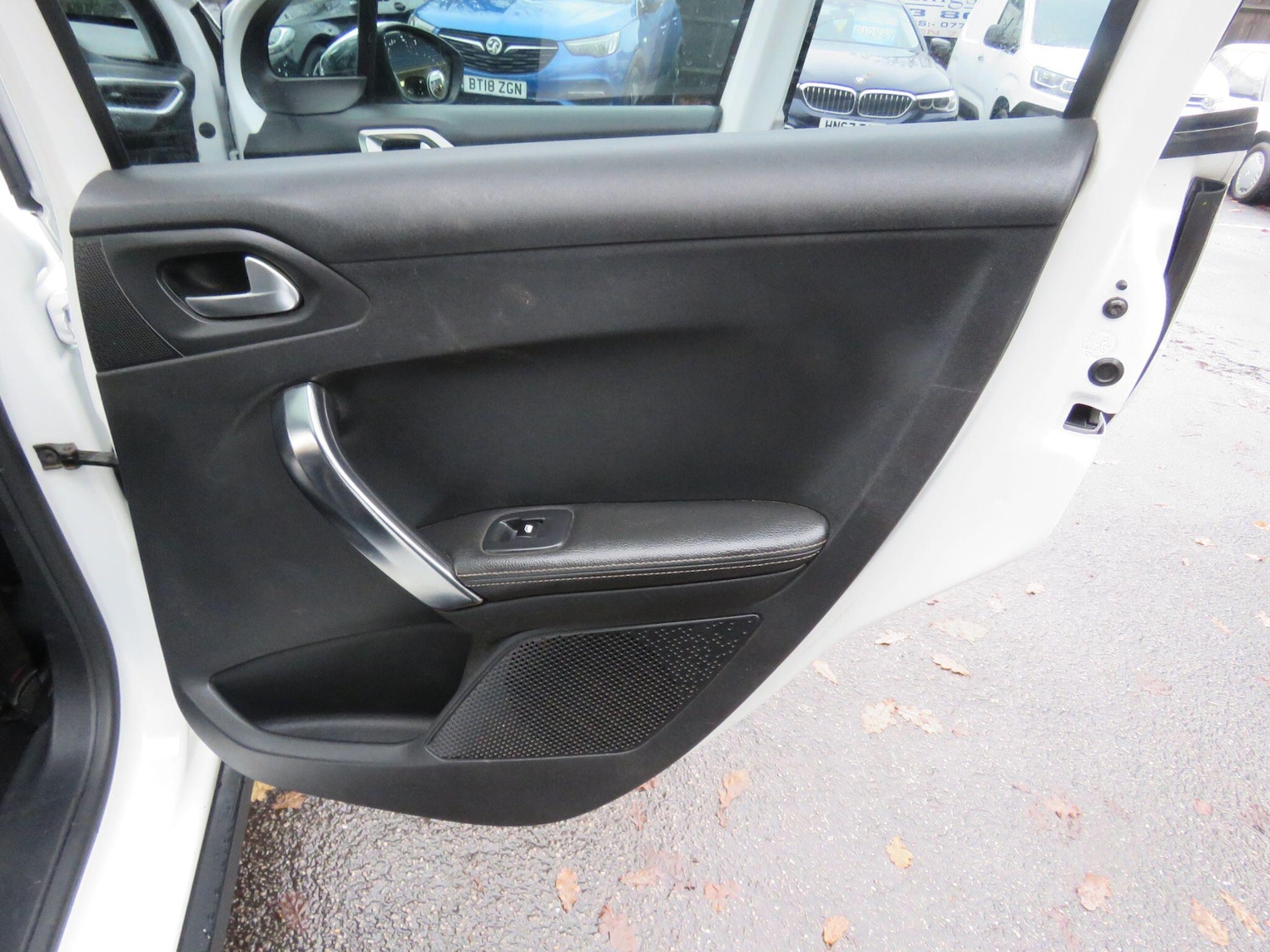 Used Peugeot 2008 2014 for sale - 76823549: Photo 45