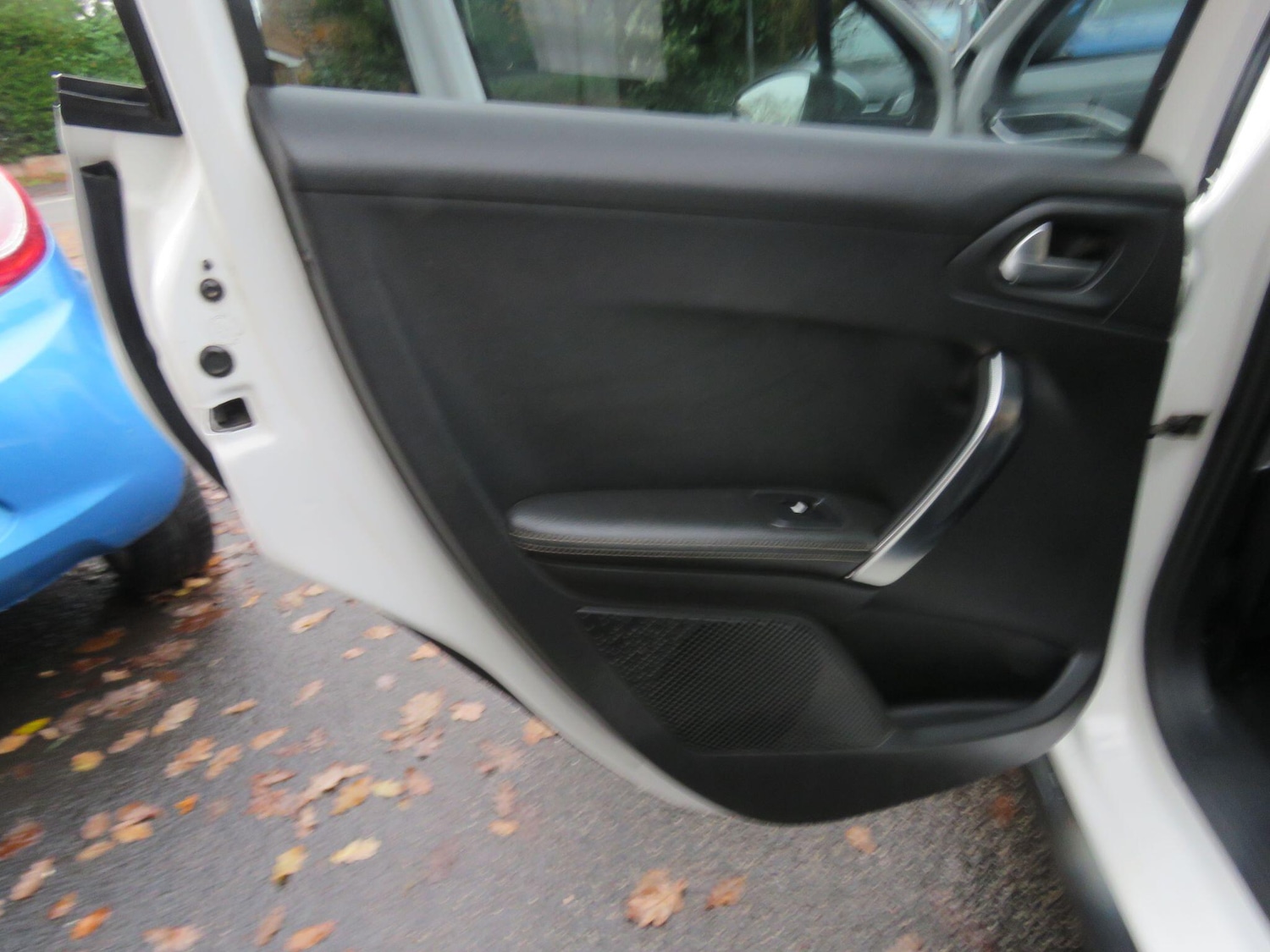 Used Peugeot 2008 2014 for sale - 76823549: Photo 47