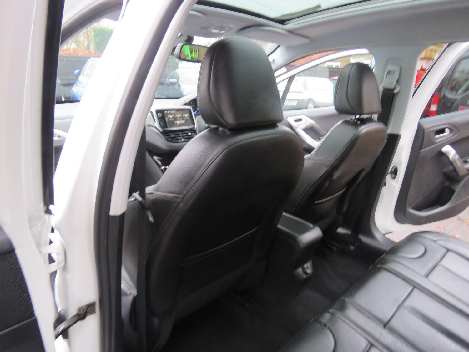 Used Peugeot 2008 2014 for sale - 76823549: Photo 49