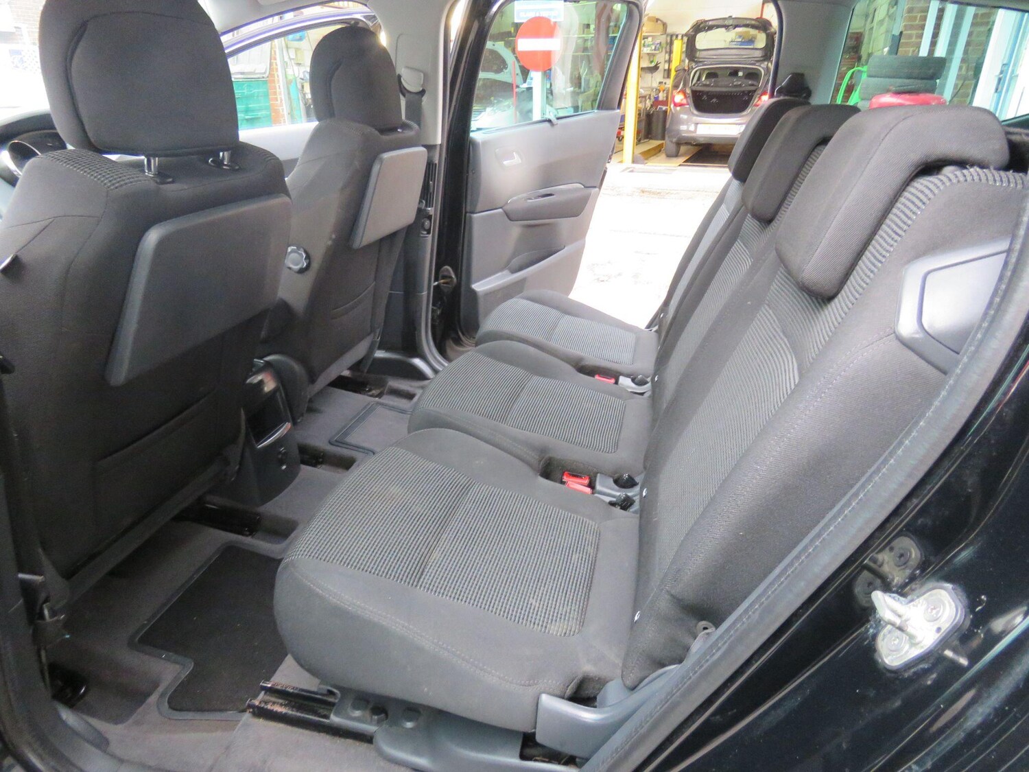 Used Peugeot 5008 2011 for sale - 77586066: Photo 27