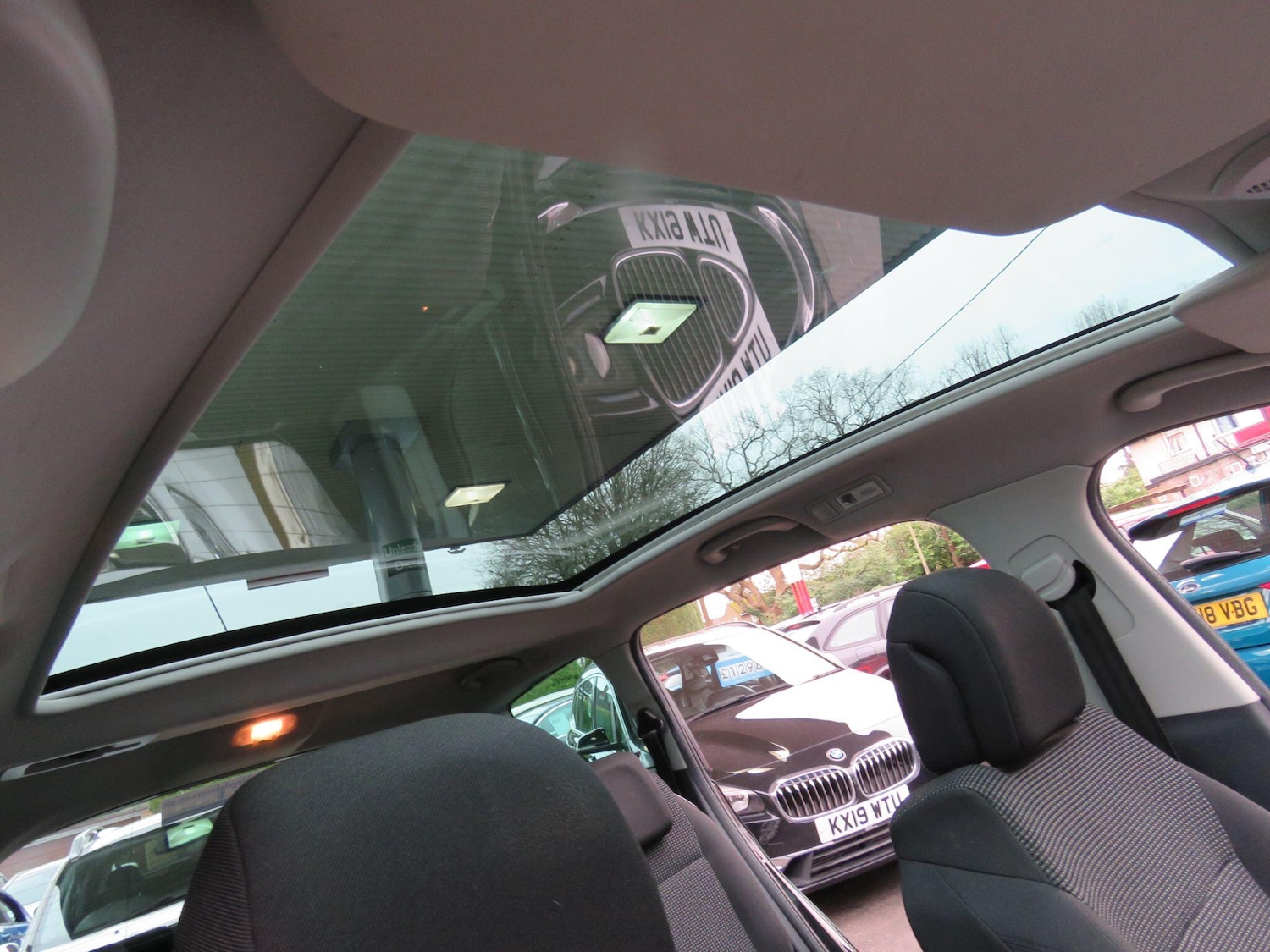 Used Peugeot 5008 2011 for sale - 77586066: Photo 3