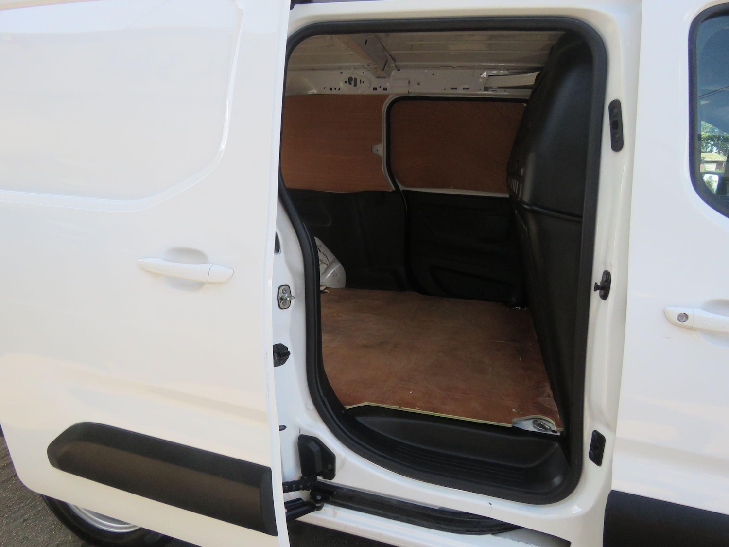 Vehicle 29