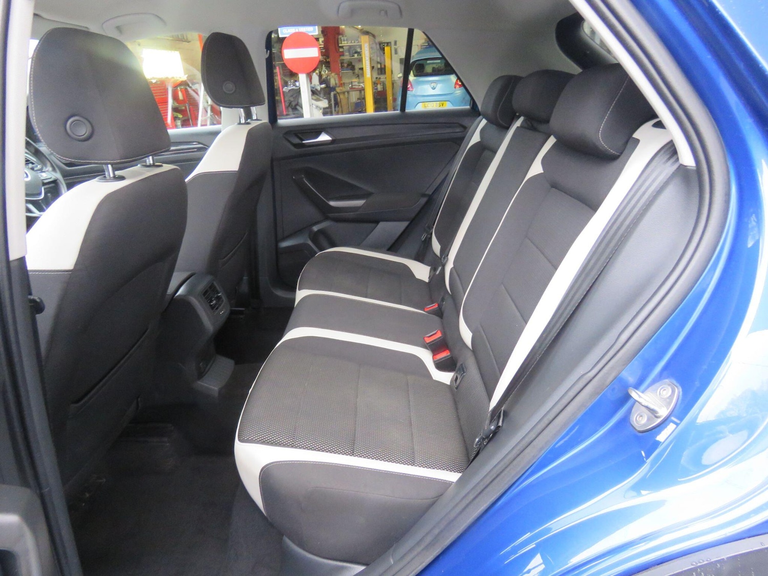 Used Volkswagen T-Roc 2019 for sale - 77175844: Photo 8