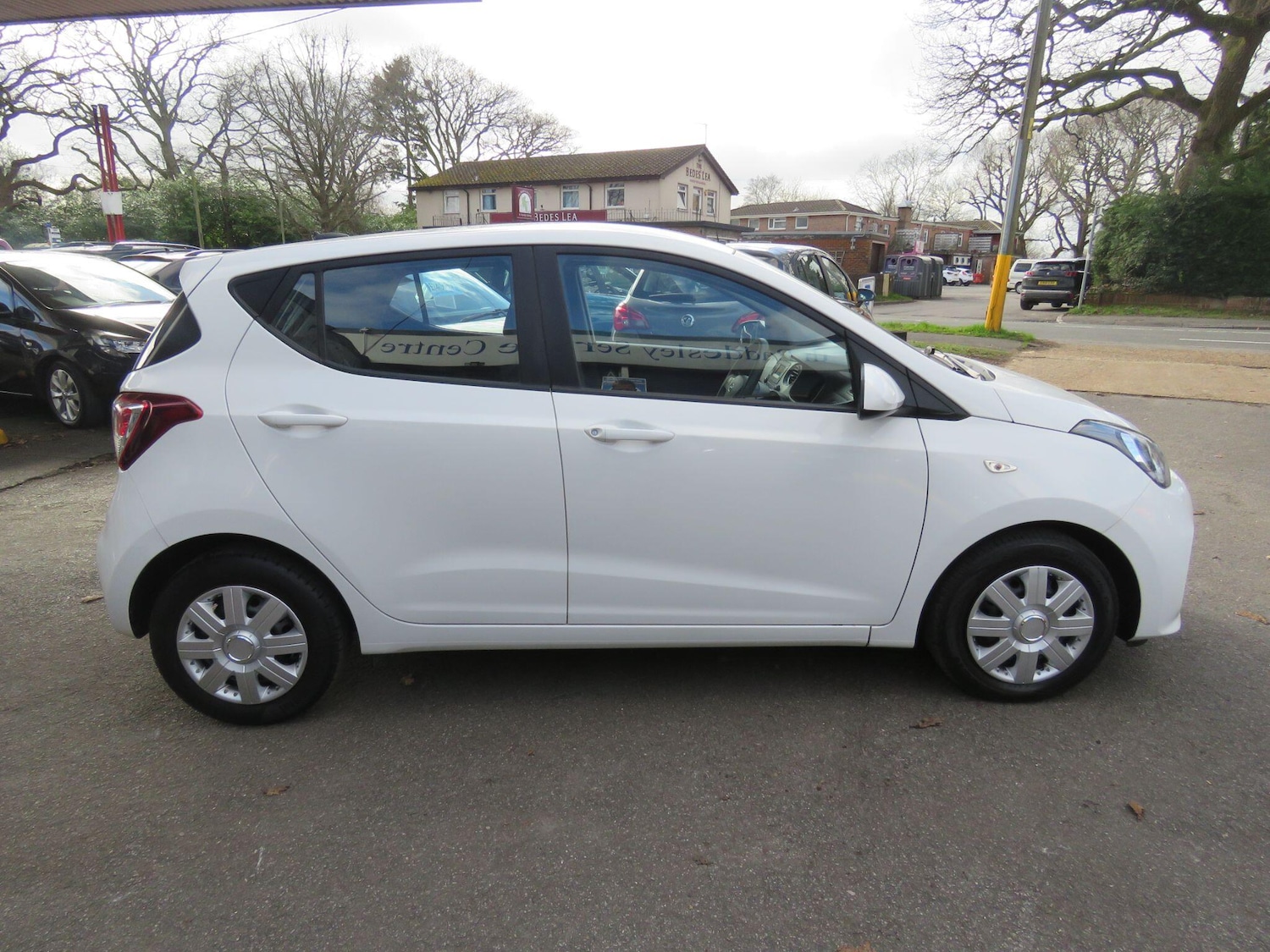 Used Hyundai i10 2017 for sale - 77657733: Photo 12