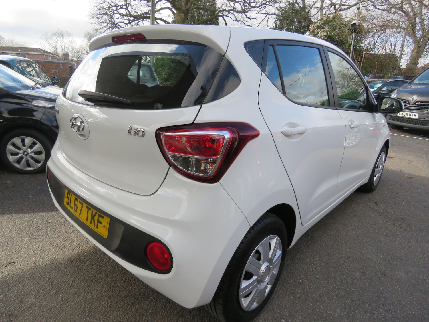 Used Hyundai i10 2017 for sale - 77657733: Photo 19