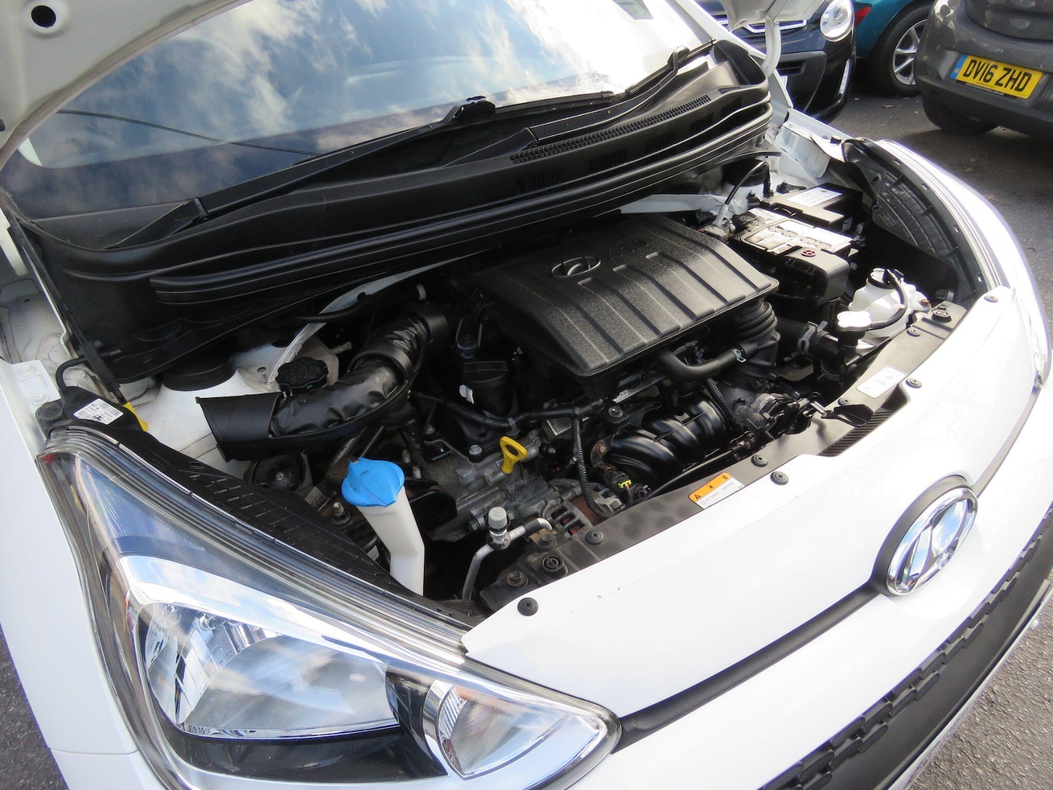 Used Hyundai i10 2017 for sale - 77657733: Photo 33