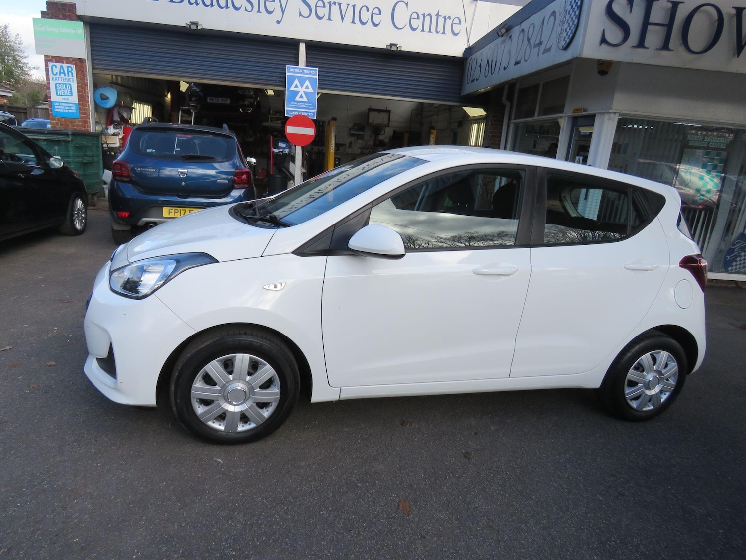 Used Hyundai i10 2017 for sale - 77657733: Photo 38