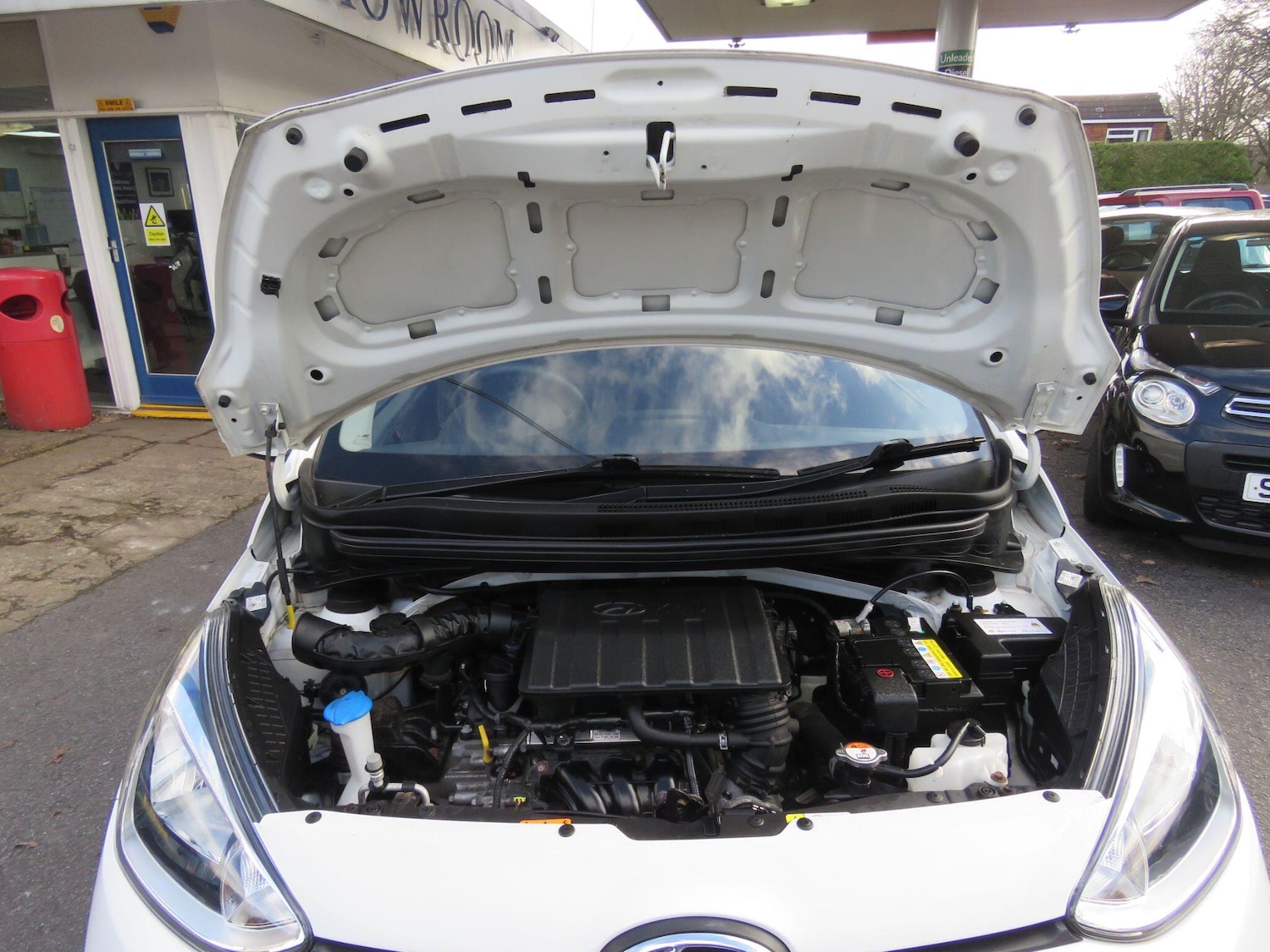 Used Hyundai i10 2017 for sale - 77657733: Photo 5