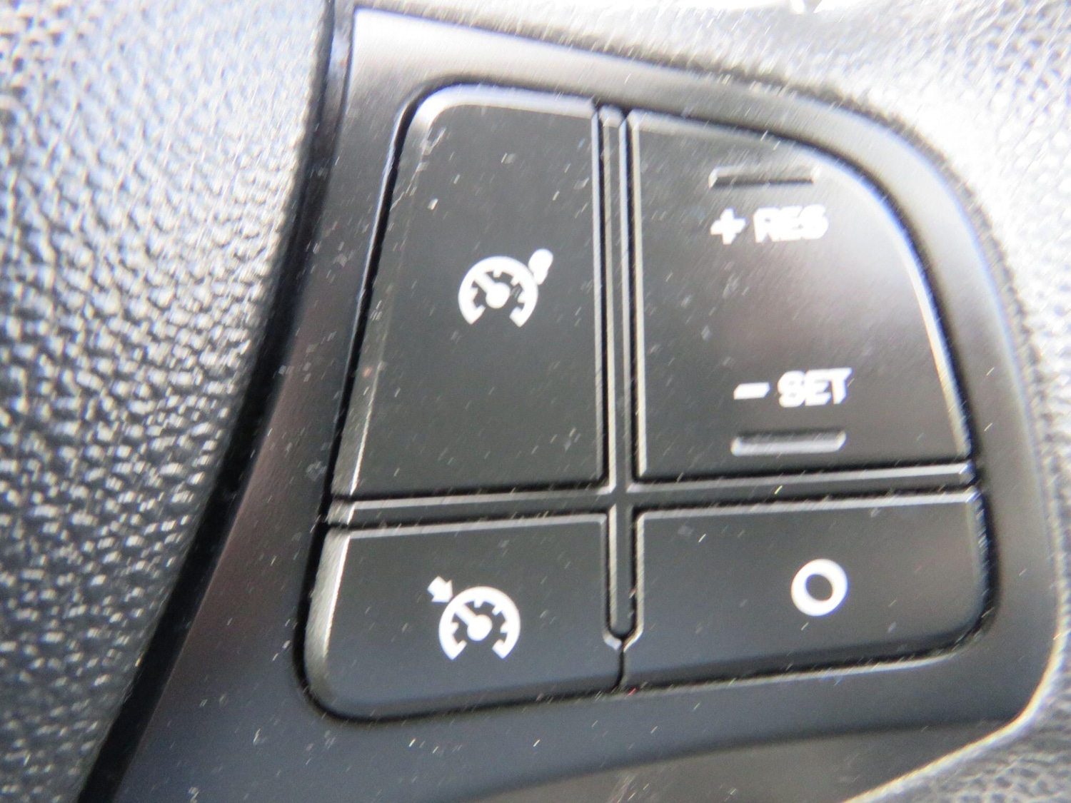 Used Hyundai i10 2017 for sale - 77657733: Photo 74