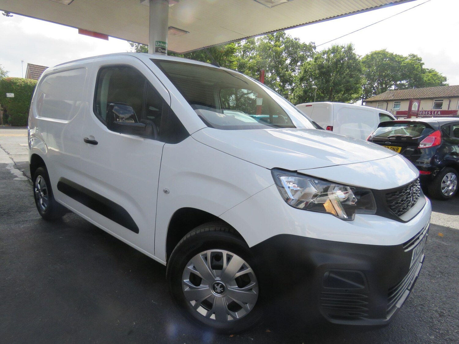Vehicle 83