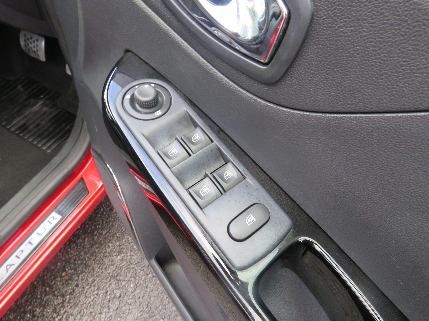 Used Renault Captur 2016 for sale - 77229855: Photo 13