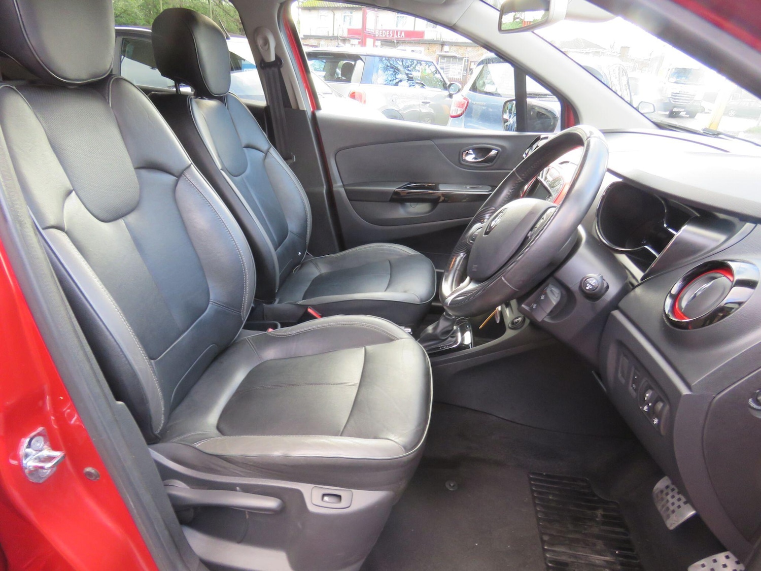 Used Renault Captur 2016 for sale - 77229855: Photo 8