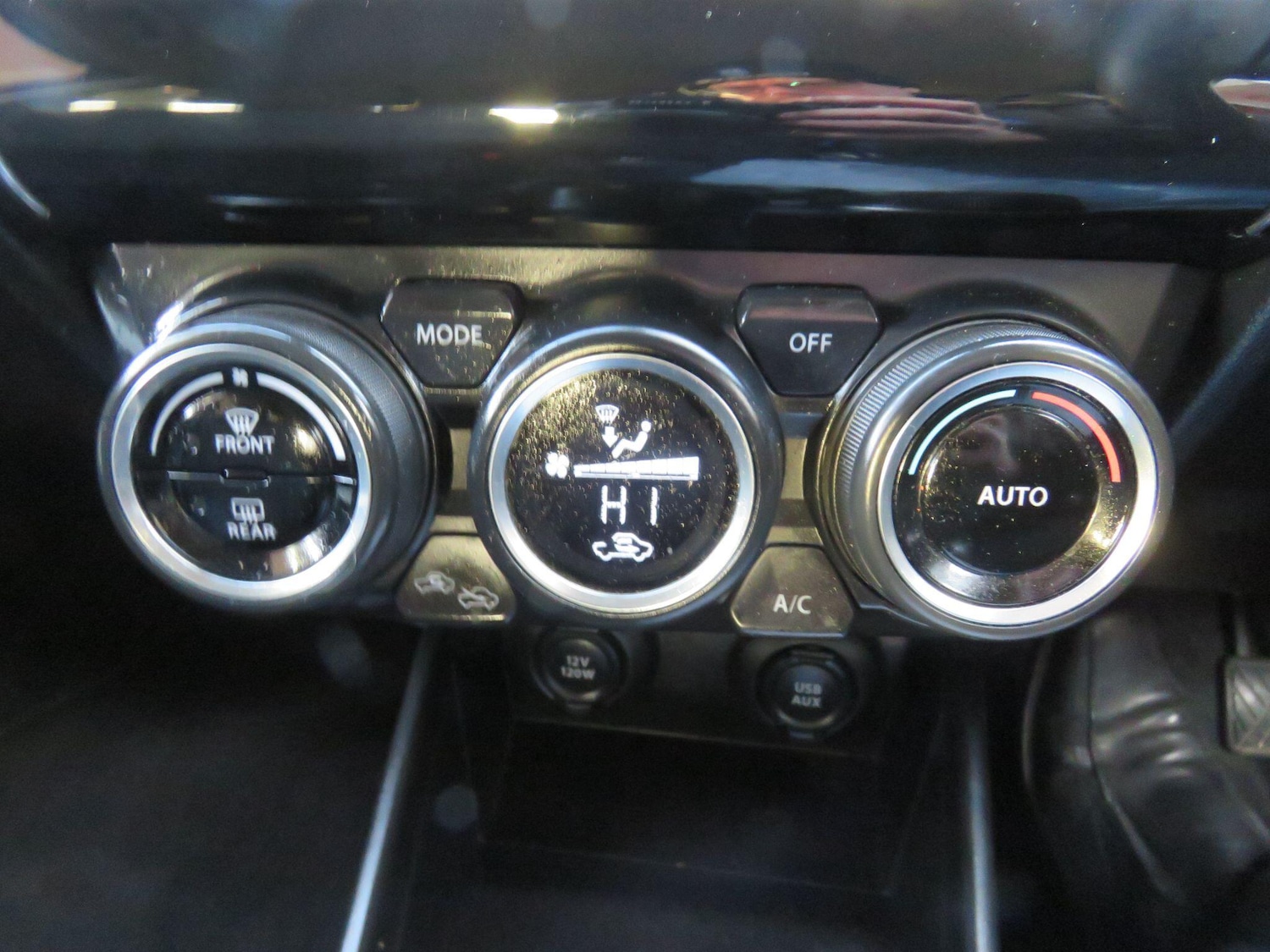 Used Suzuki Swift 2017 for sale - 77305640: Photo 36