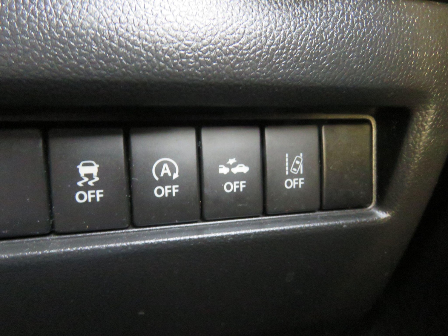 Used Suzuki Swift 2017 for sale - 77305640: Photo 43