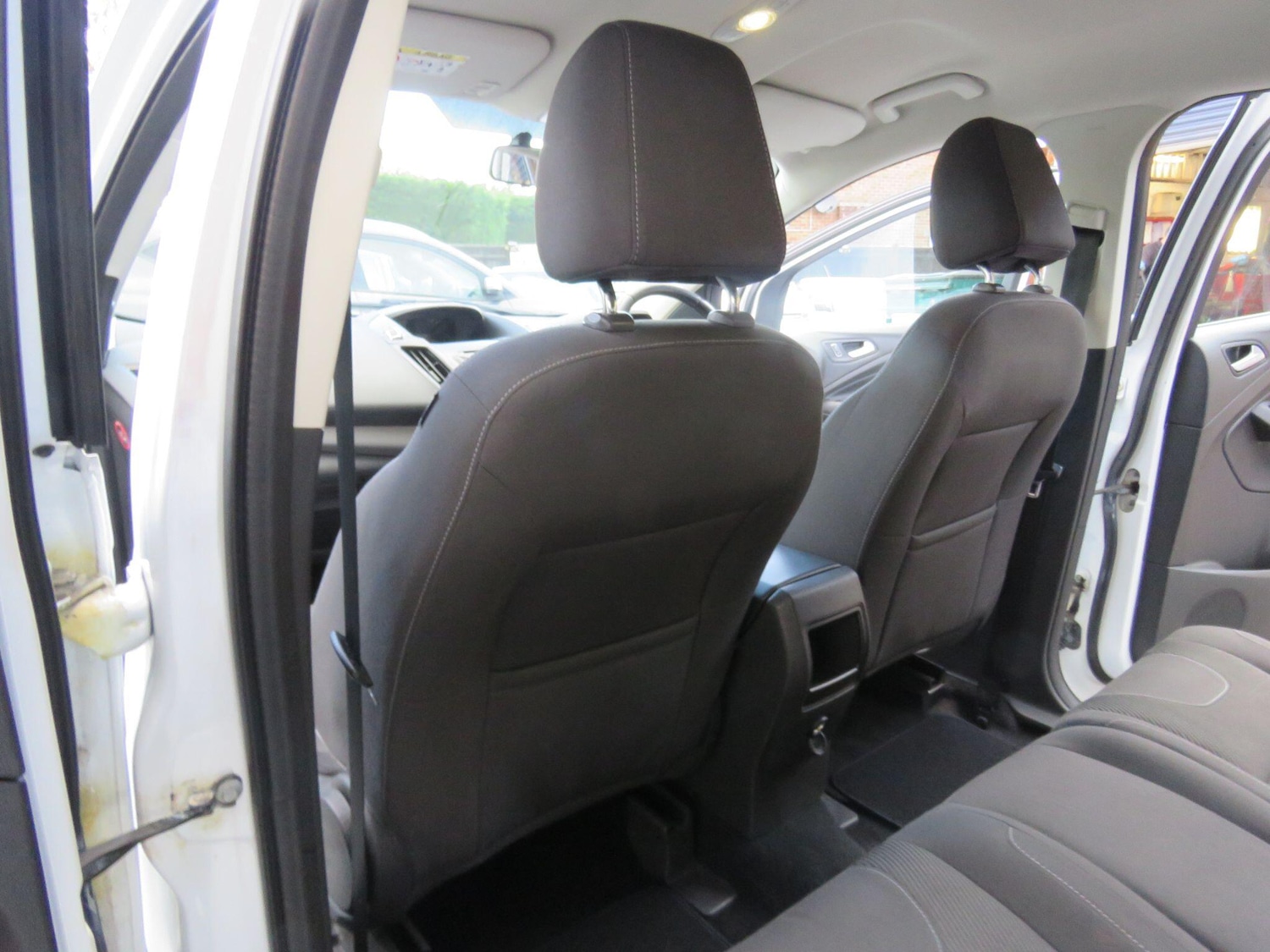 Used Ford Kuga 2015 for sale - 76772176: Photo 24