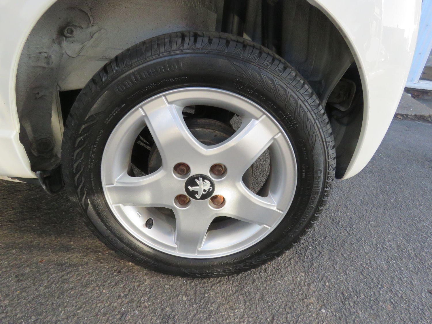 Used Peugeot 107 2014 for sale - 77768264: Photo 11