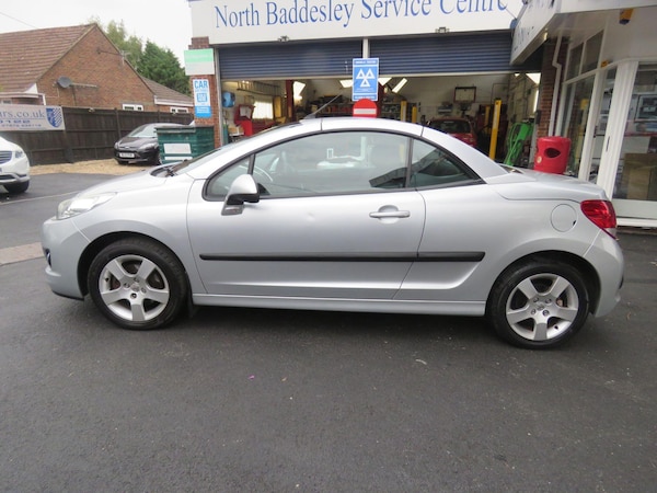 Used Peugeot 207 CC 2011 for sale - 75635466: Photo 25