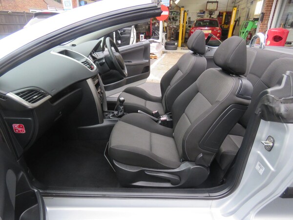 Used Peugeot 207 CC 2011 for sale - 75635466: Photo 62
