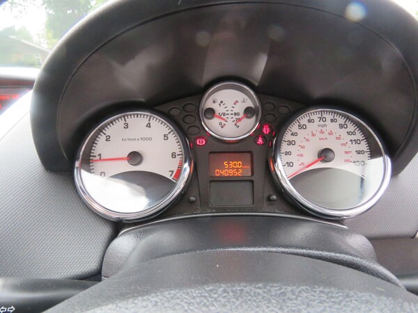 Used Peugeot 207 CC 2011 for sale - 75635466: Photo 71