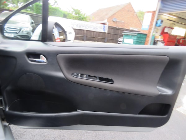 Used Peugeot 207 CC 2011 for sale - 75635466: Photo 78