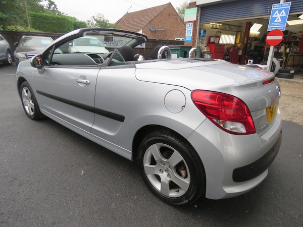 Used Peugeot 207 CC 2011 for sale - 75635466: Photo 79