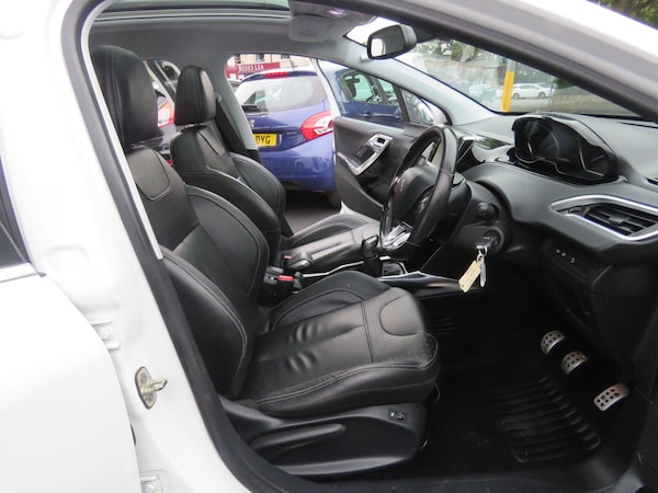 Used Peugeot 207 CC 2011 for sale - 75635466: Photo 90