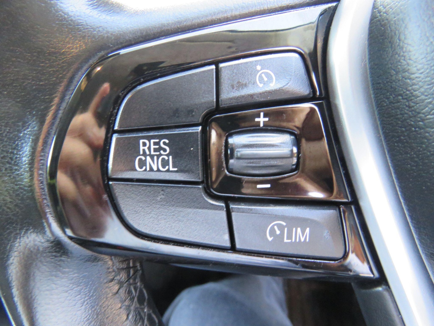 Used BMW 5 Series 2018 for sale - 76987912: Photo 39