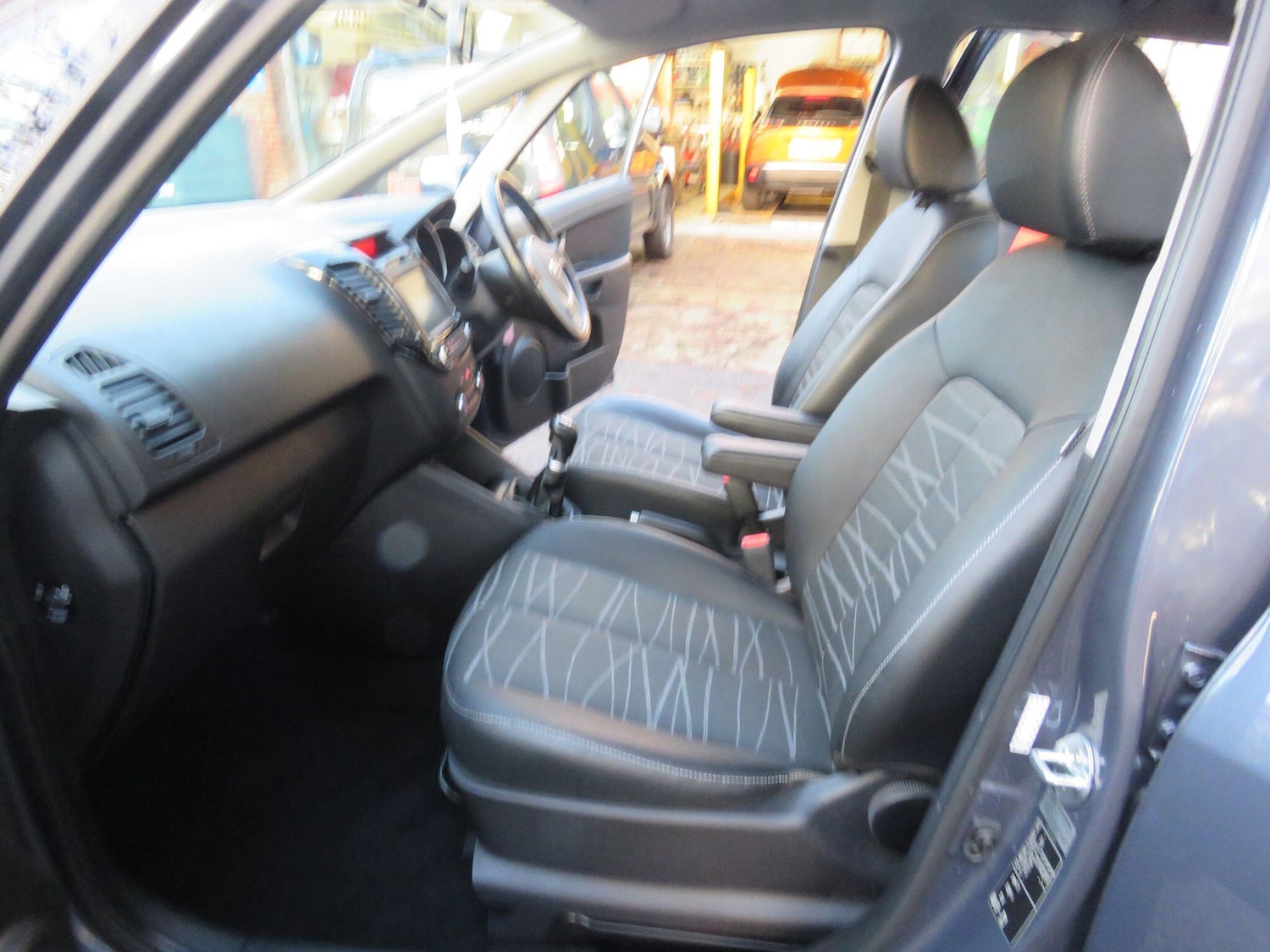 Used Kia Venga 2017 for sale - 76620357: Photo 11