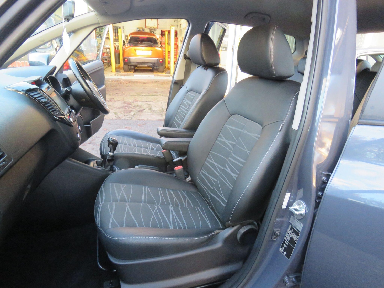 Used Kia Venga 2017 for sale - 76620357: Photo 34