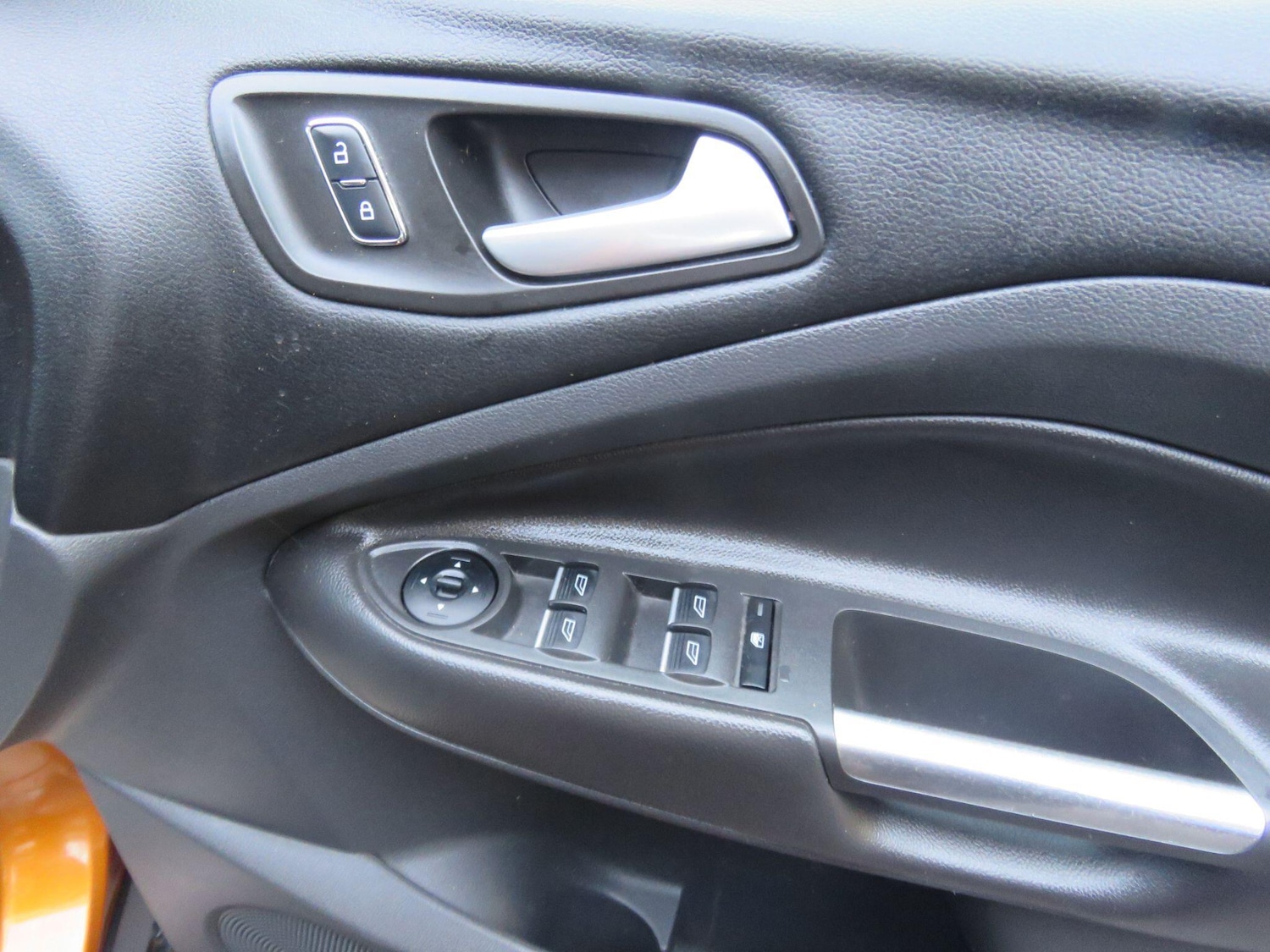 Used Ford Kuga 2015 for sale - 76766030: Photo 34