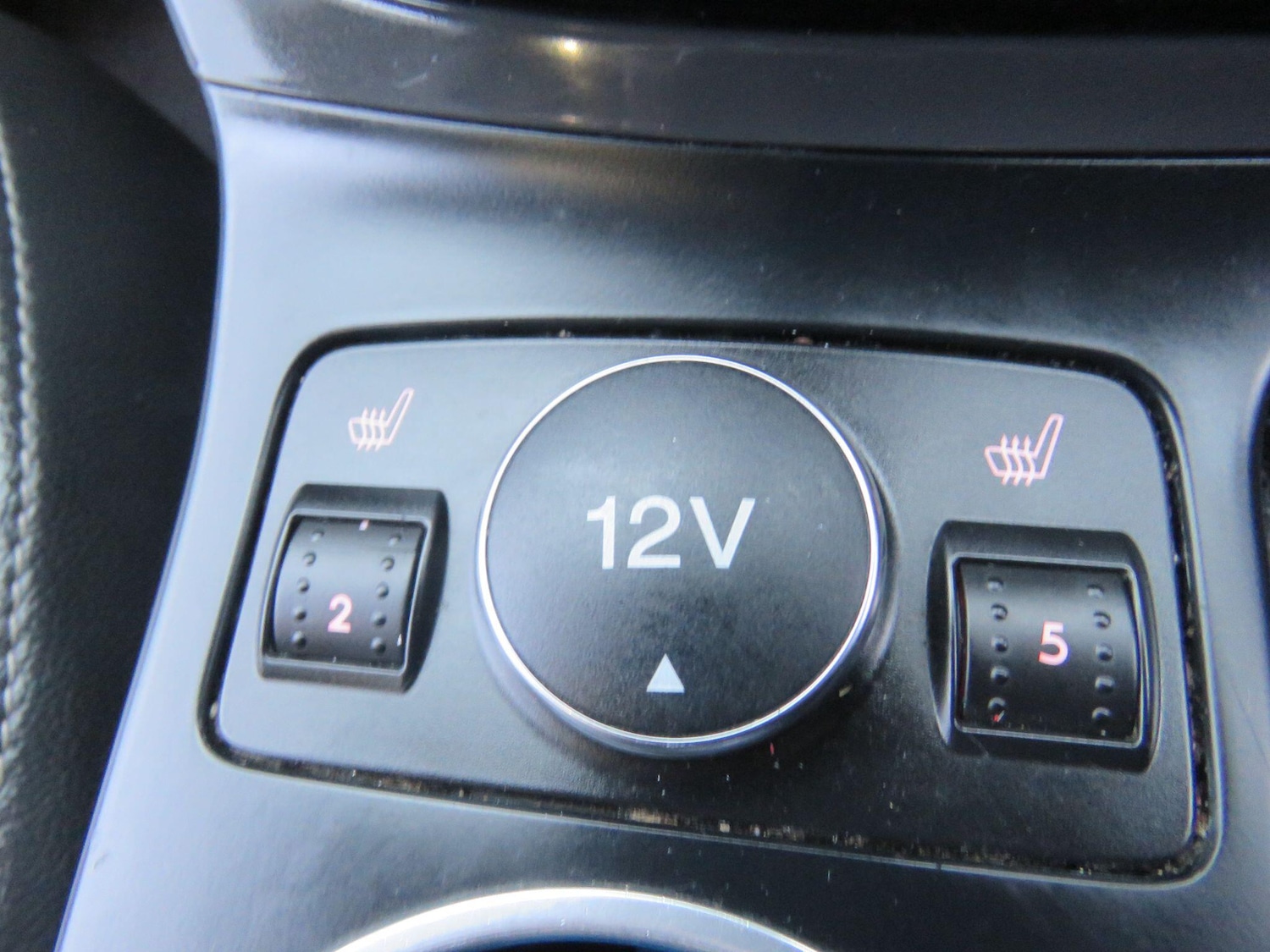 Used Ford Kuga 2015 for sale - 76766030: Photo 37