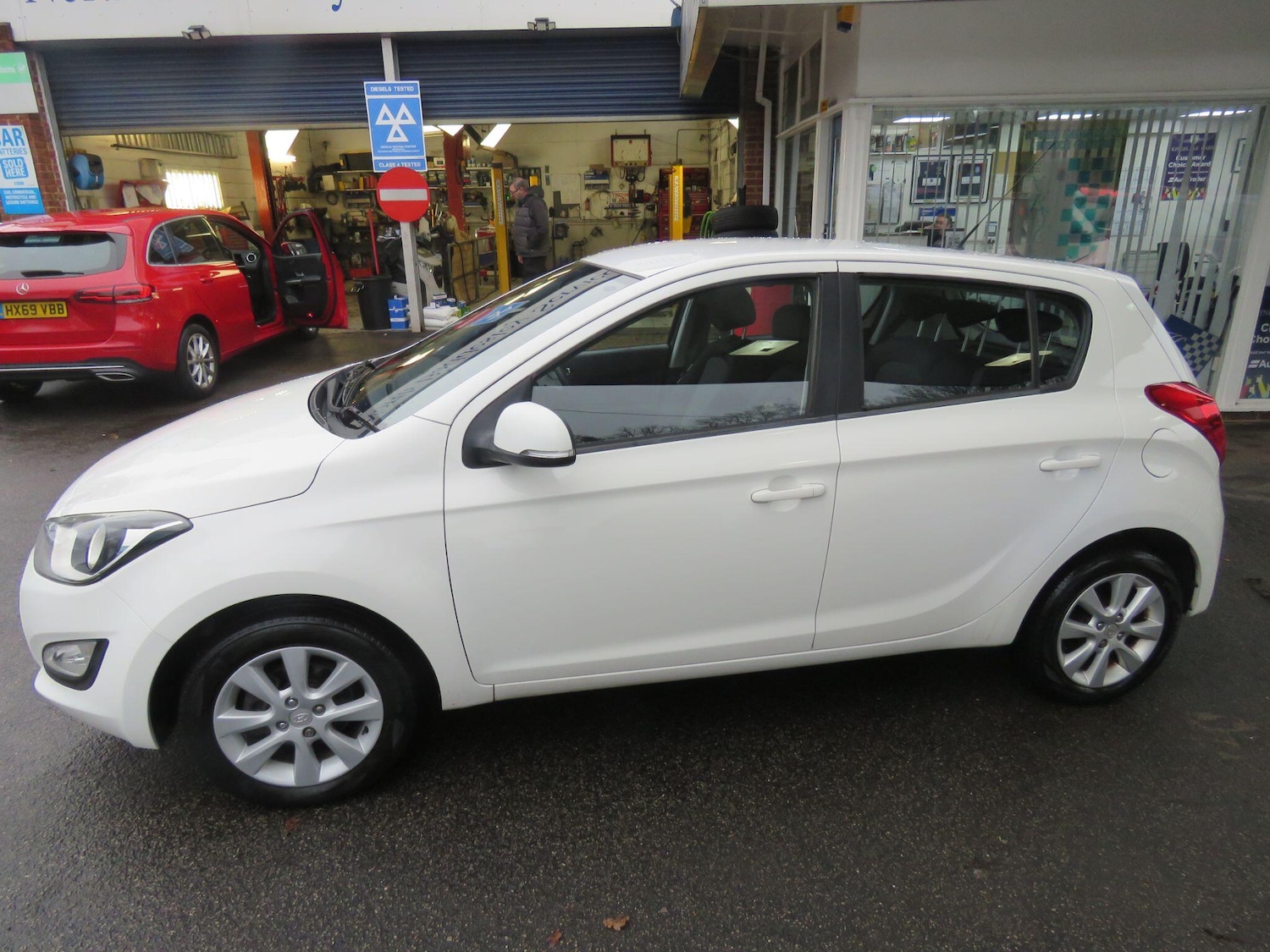 Used Hyundai i20 2013 for sale - 77143940: Photo 17