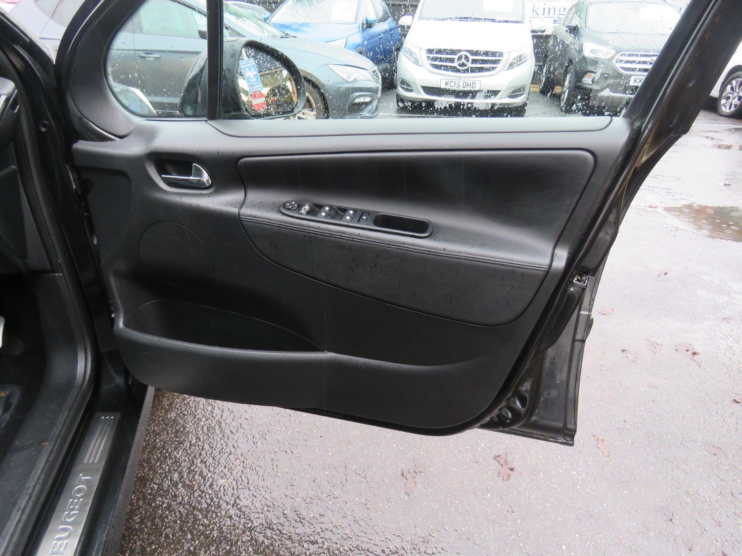 Used Peugeot 207 2012 for sale - 77455785: Photo 28