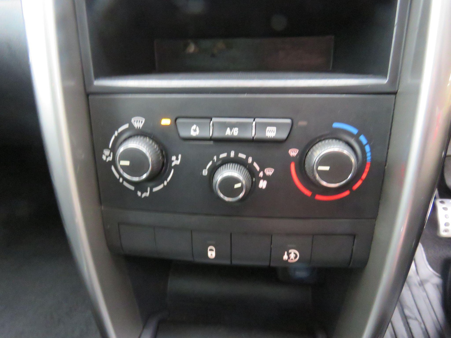 Used Peugeot 207 2012 for sale - 77455785: Photo 35