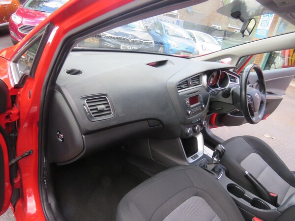 Used Kia Ceed 2015 for sale - 76042595: Photo 24
