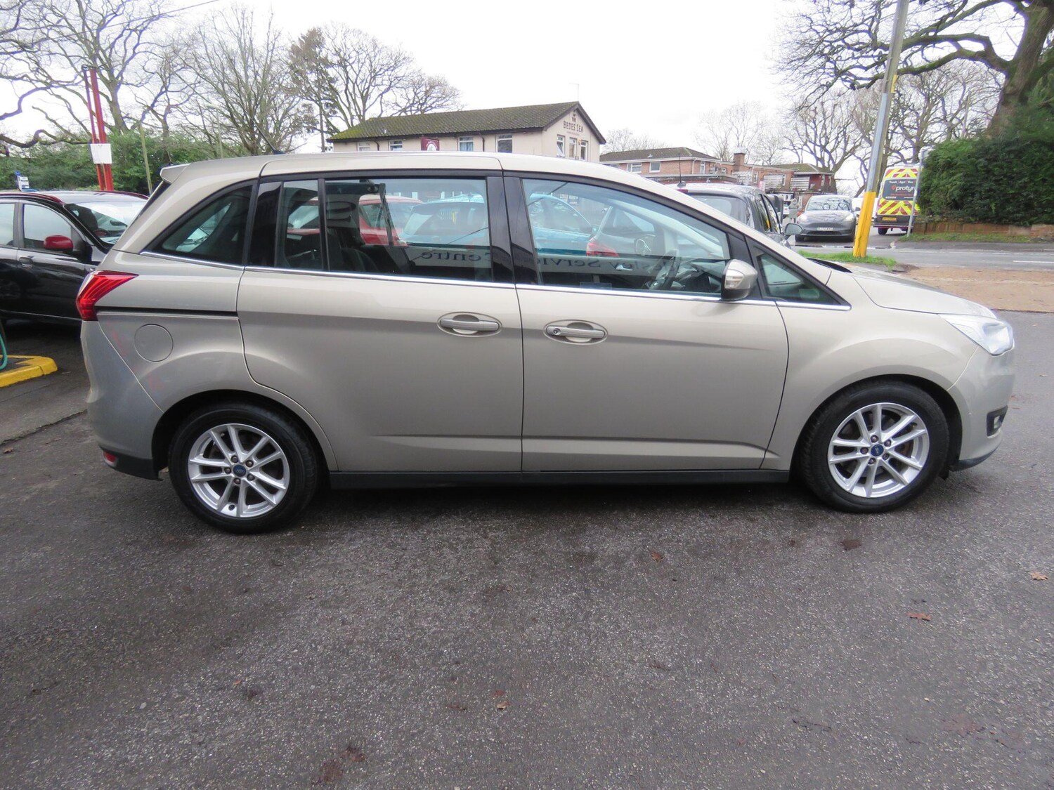Used Ford Grand C-Max 2015 for sale - 77496880: Photo 16