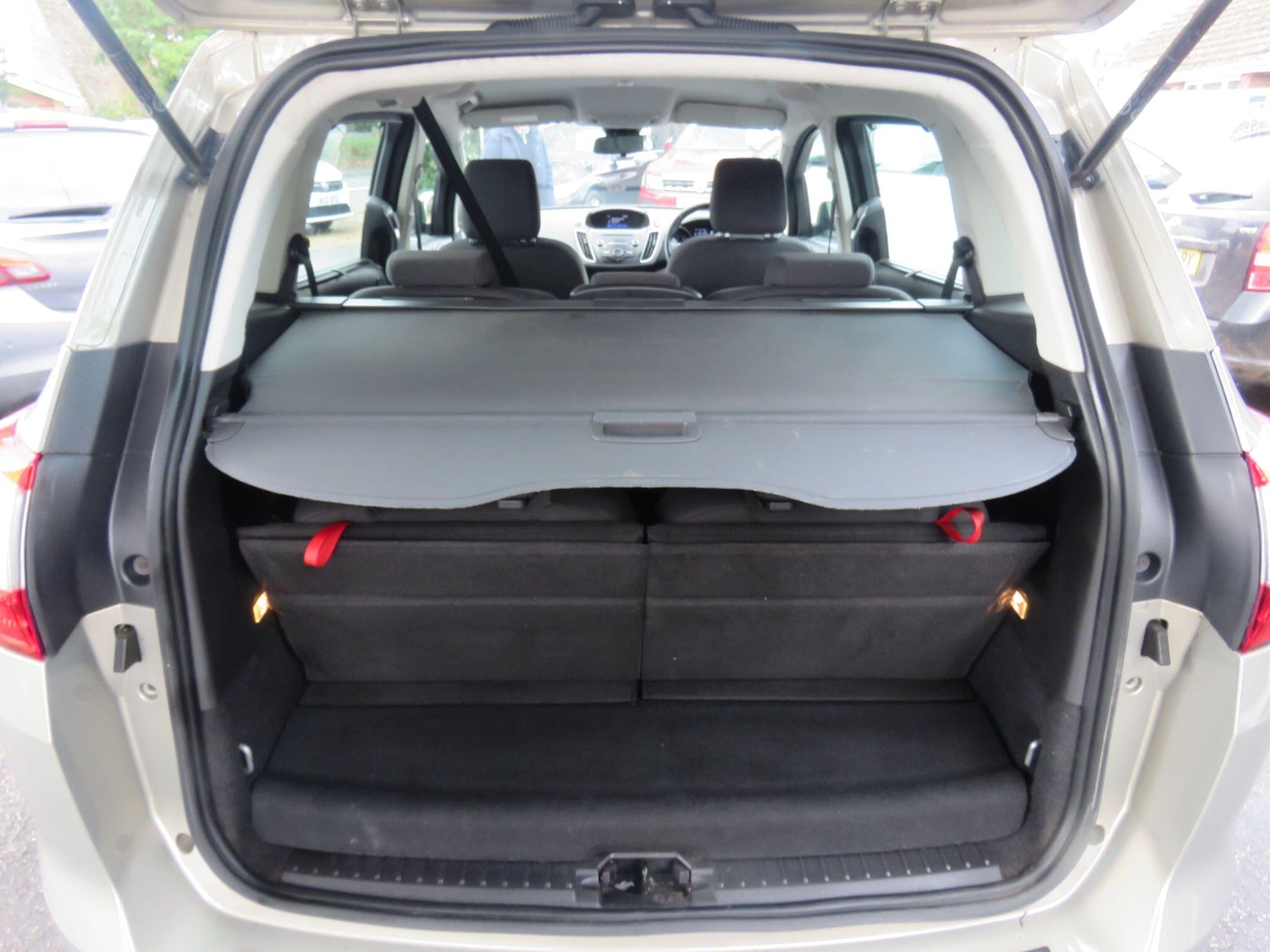 Used Ford Grand C-Max 2015 for sale - 77496880: Photo 20