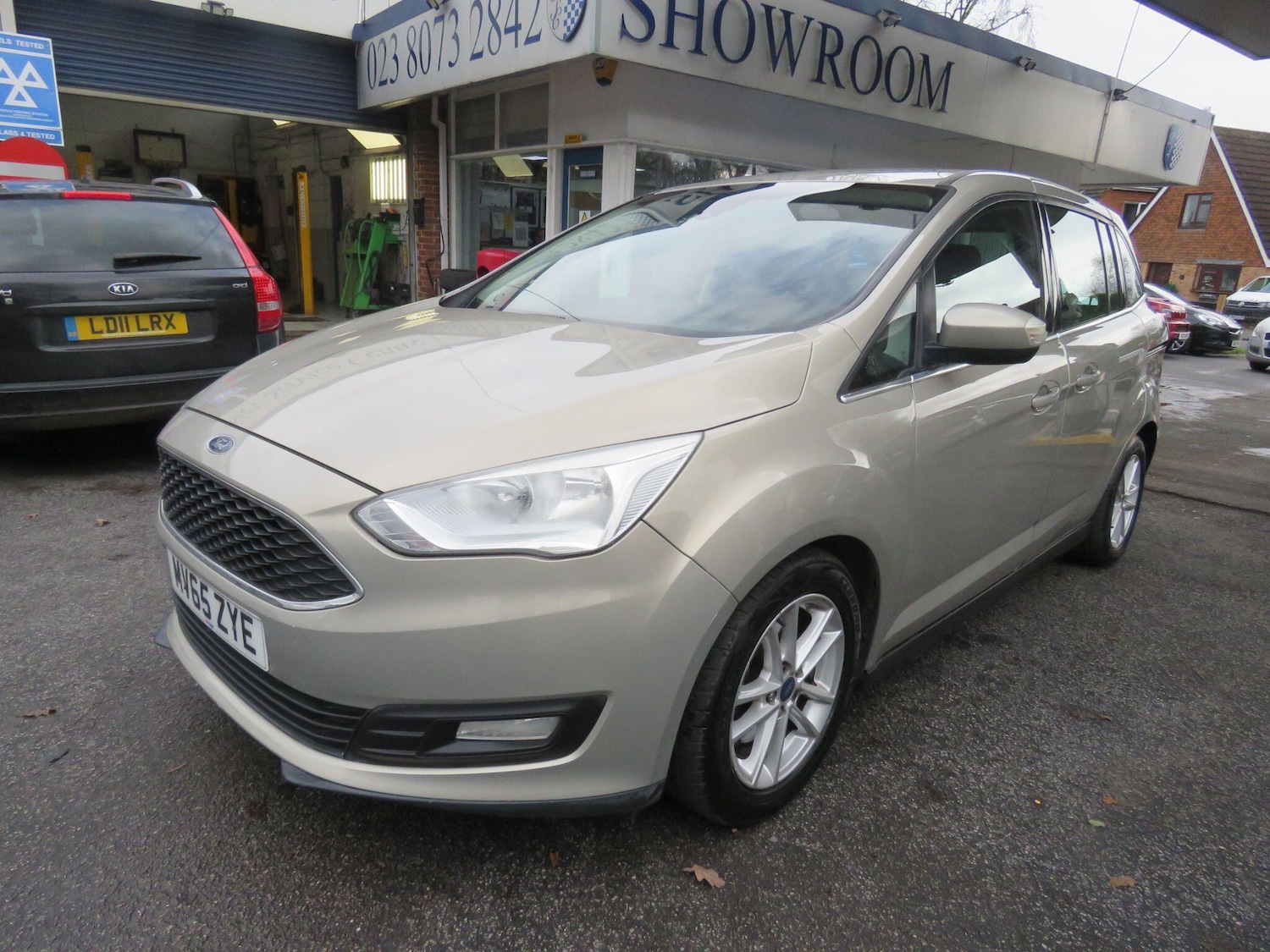 Used Ford Grand C-Max 2015 for sale - 77496880: Photo 22