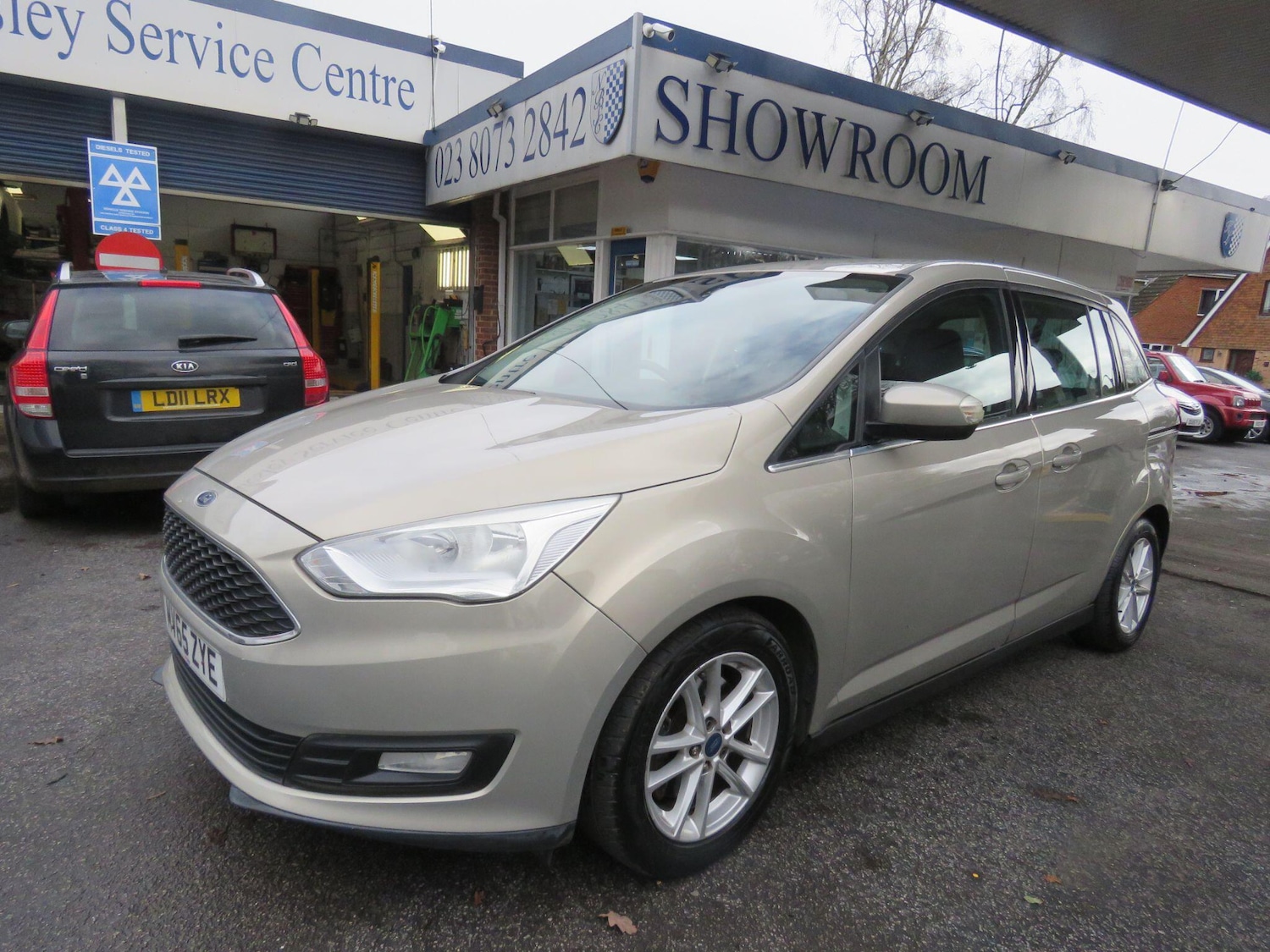 Used Ford Grand C-Max 2015 for sale - 77496880: Photo 23