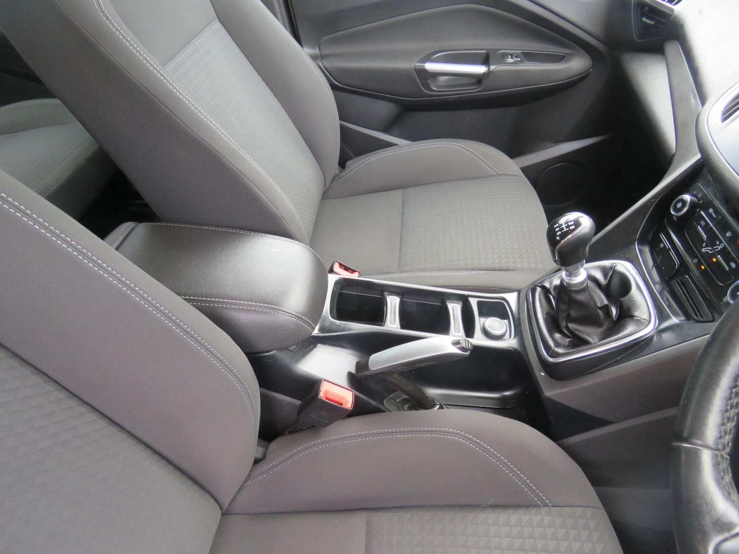 Used Ford Grand C-Max 2015 for sale - 77496880: Photo 77