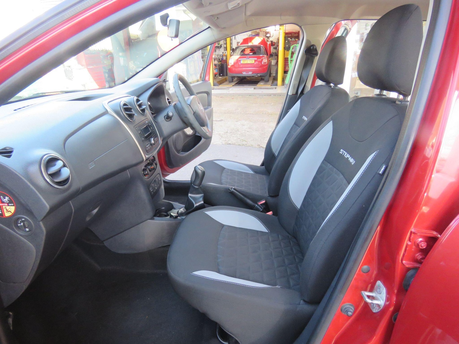 Used Dacia Sandero Stepway 2013 for sale - 77957370: Photo 63