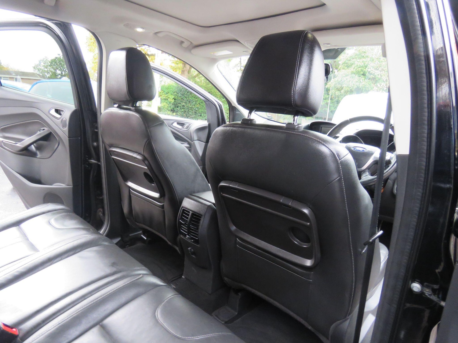 Used Ford Kuga 2015 for sale - 76772132: Photo 24