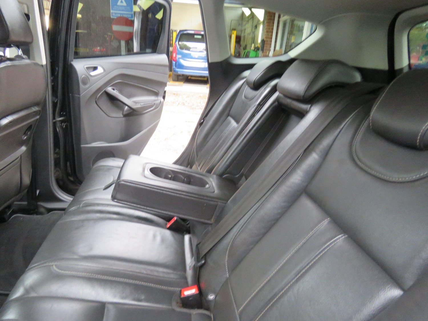 Used Ford Kuga 2015 for sale - 76772132: Photo 29