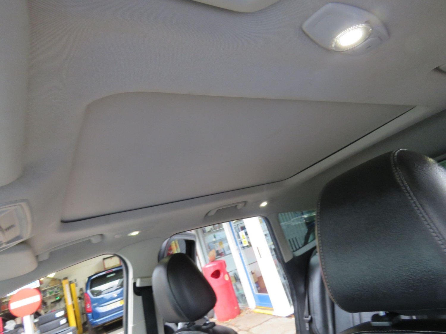 Used Ford Kuga 2015 for sale - 76772132: Photo 35