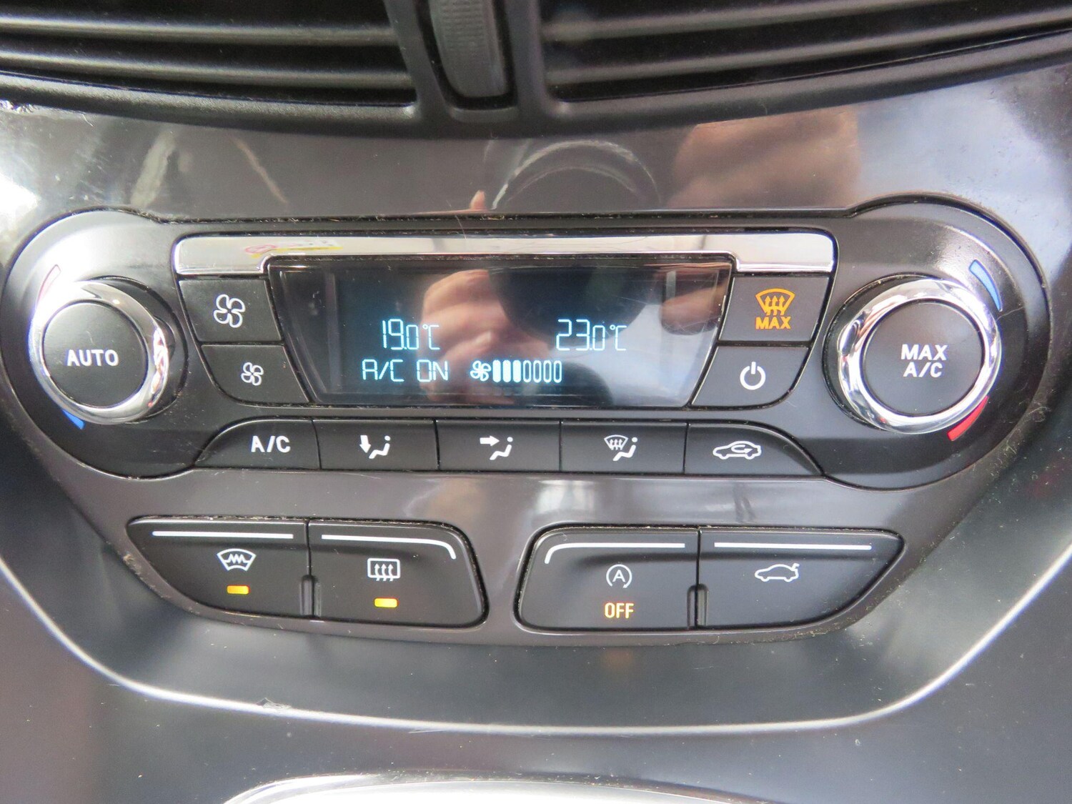 Used Ford Kuga 2015 for sale - 76772132: Photo 52