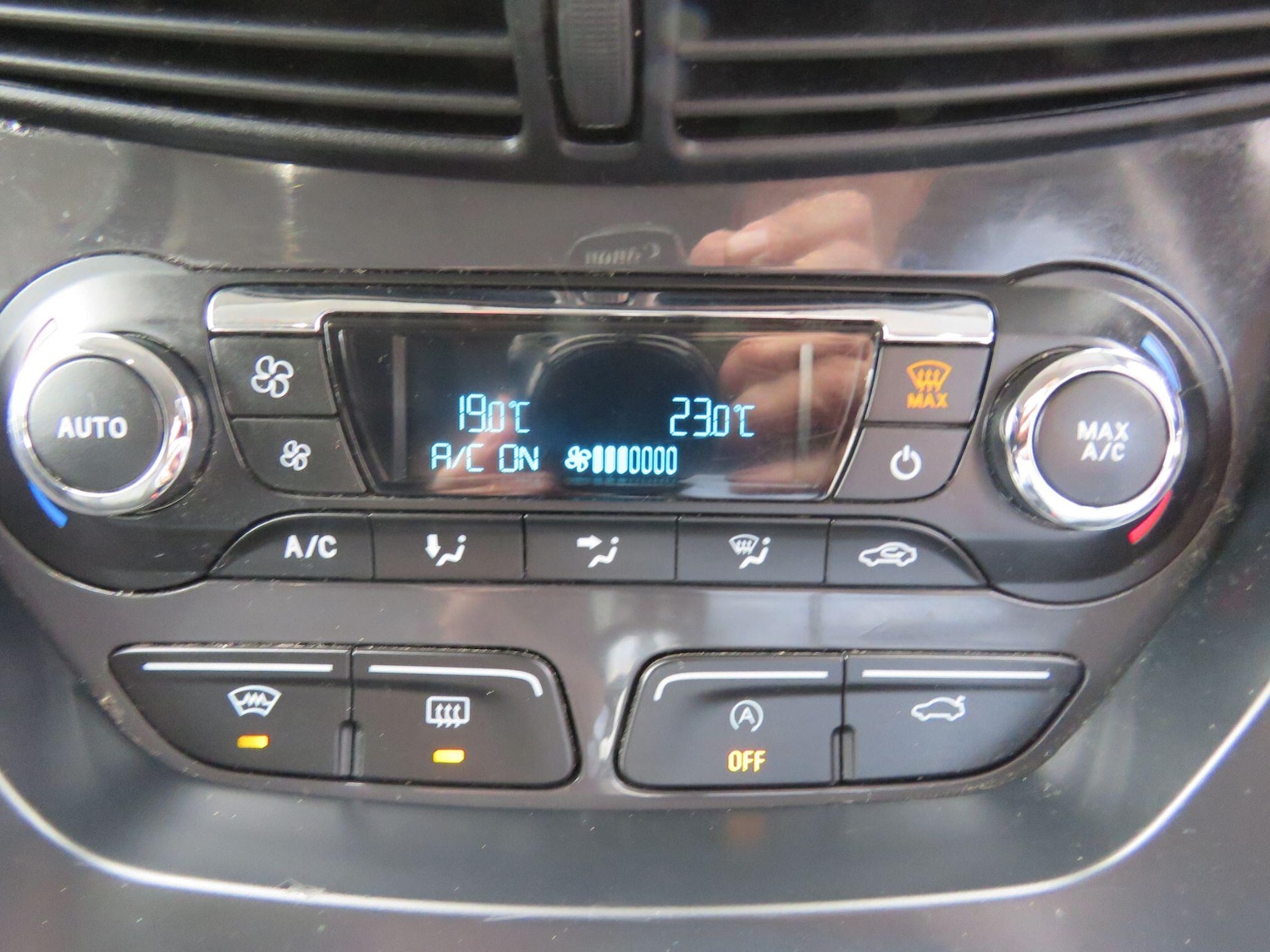 Used Ford Kuga 2015 for sale - 76772132: Photo 53