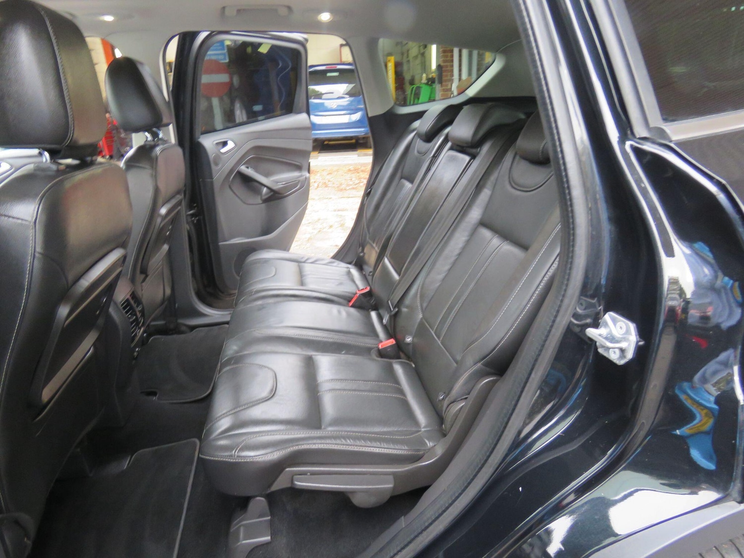 Used Ford Kuga 2015 for sale - 76772132: Photo 6